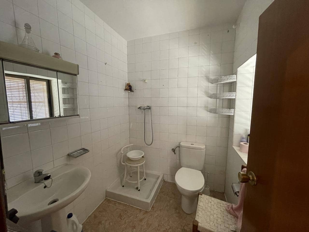 Chalet de 4 habitaciones en Moclín en venta con garaje - 78.000 € (Ref: 6963759)