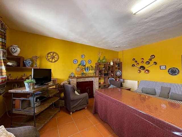 4 soveværelse Villa til salg i Montefrío med swimmingpool garage - € 300.000 (Ref: 7394013)