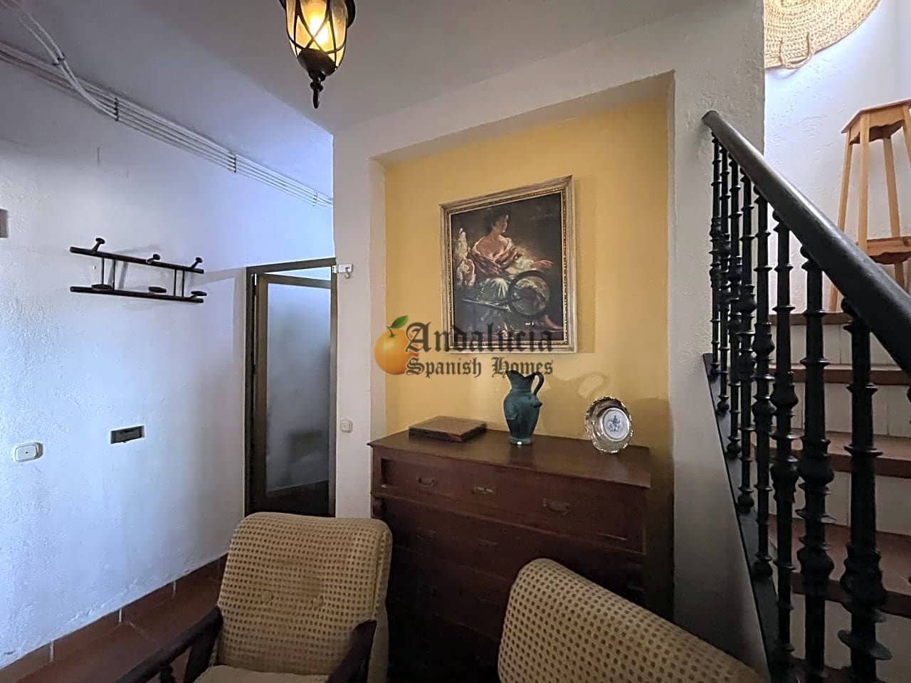 4 soveværelse Villa til salg i Montefrio med swimmingpool garage - € 300.000 (Ref: 7394013)