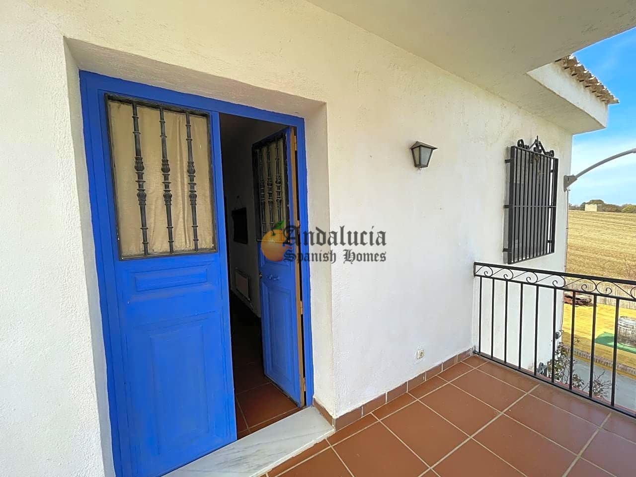 4 soveværelse Villa til salg i Montefrio med swimmingpool garage - € 300.000 (Ref: 7394013)