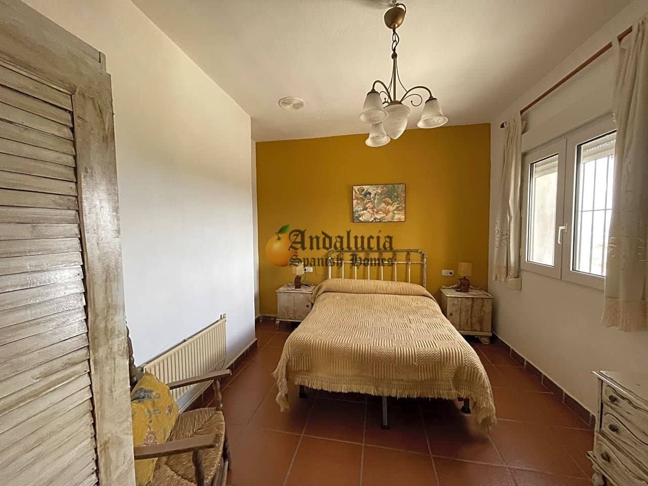 4 soveværelse Villa til salg i Montefrio med swimmingpool garage - € 300.000 (Ref: 7394013)