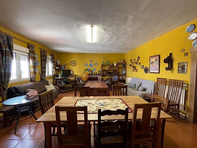 4 soveværelse Villa til salg i Montefrío med swimmingpool garage - € 300.000 (Ref: 7394013)