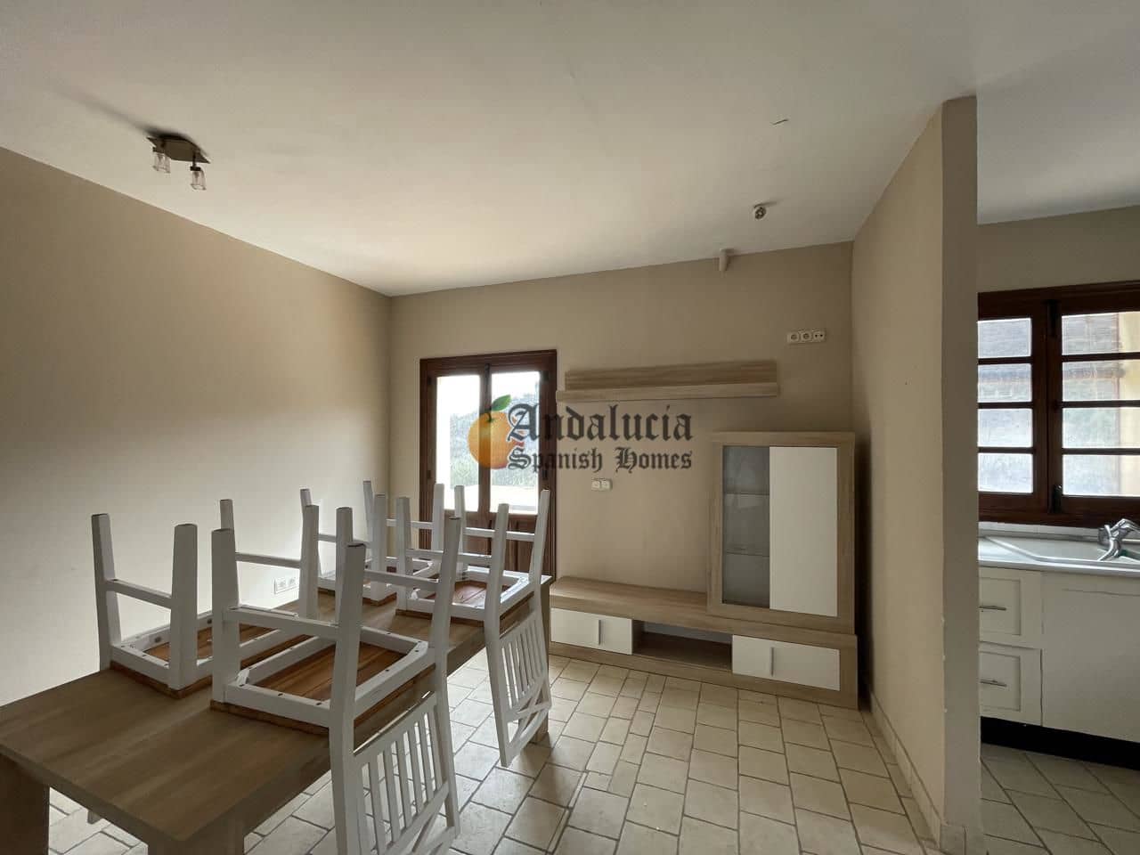 6 soveværelse Villa til salg i Illora med swimmingpool garage - € 250.000 (Ref: 7402079)