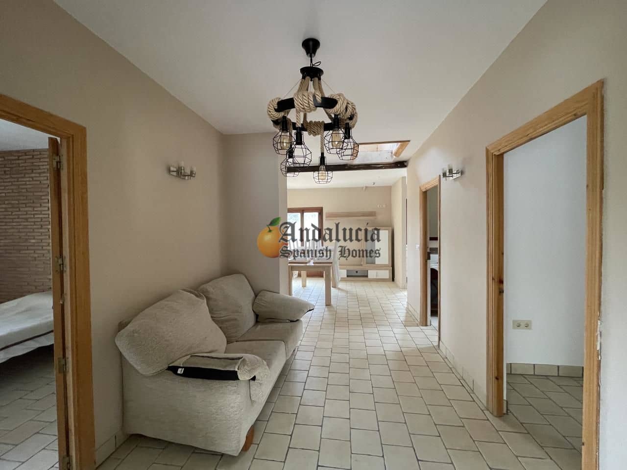 6 soveværelse Villa til salg i Illora med swimmingpool garage - € 250.000 (Ref: 7402079)