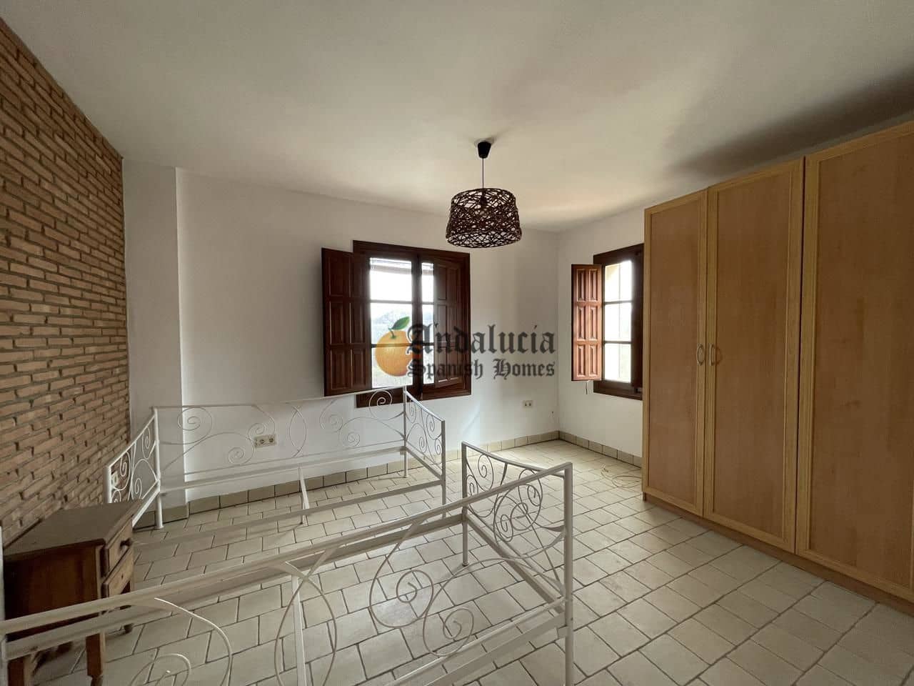 6 soveværelse Villa til salg i Illora med swimmingpool garage - € 250.000 (Ref: 7402079)