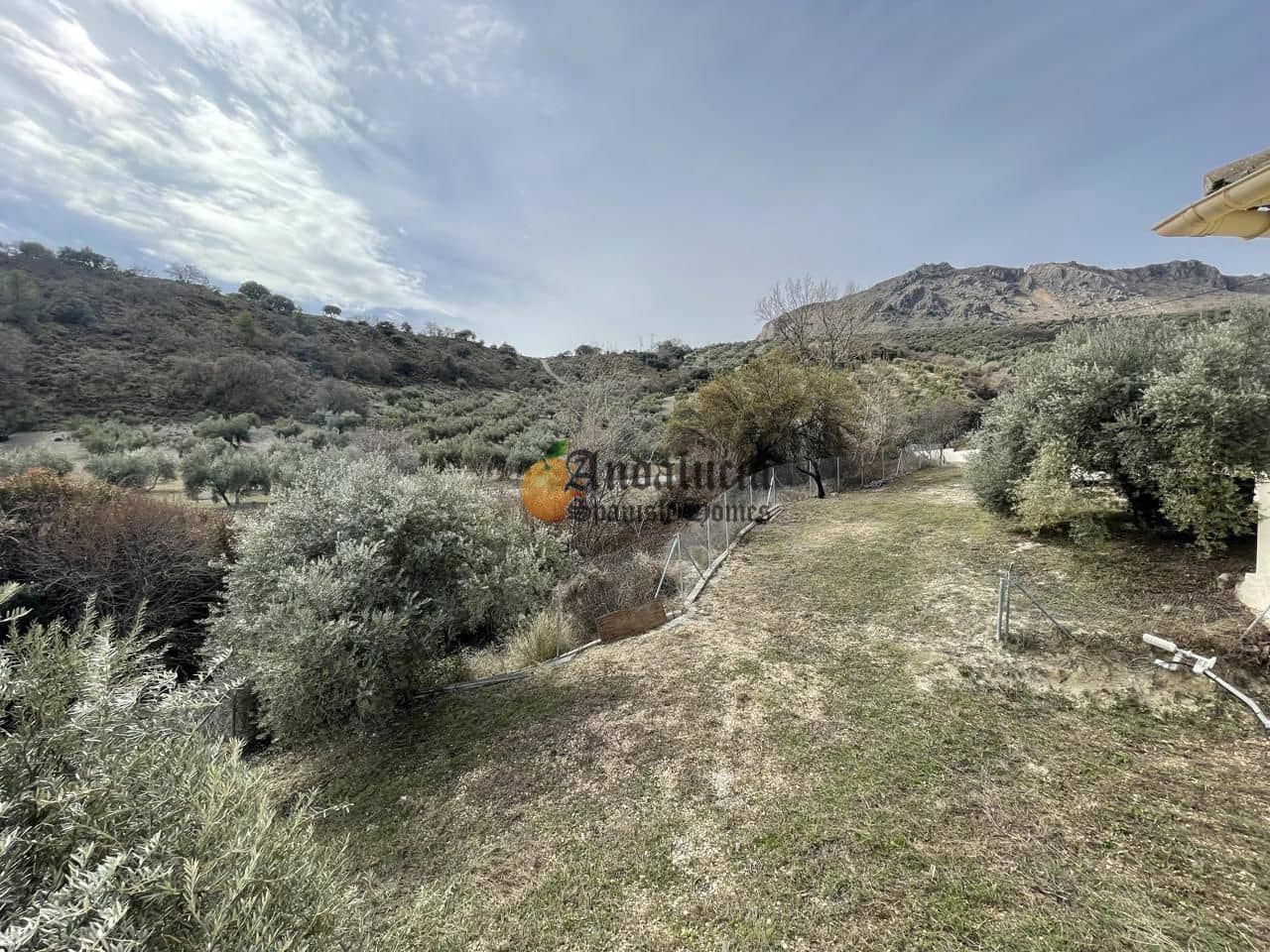 6 soveværelse Villa til salg i Illora med swimmingpool garage - € 250.000 (Ref: 7402079)