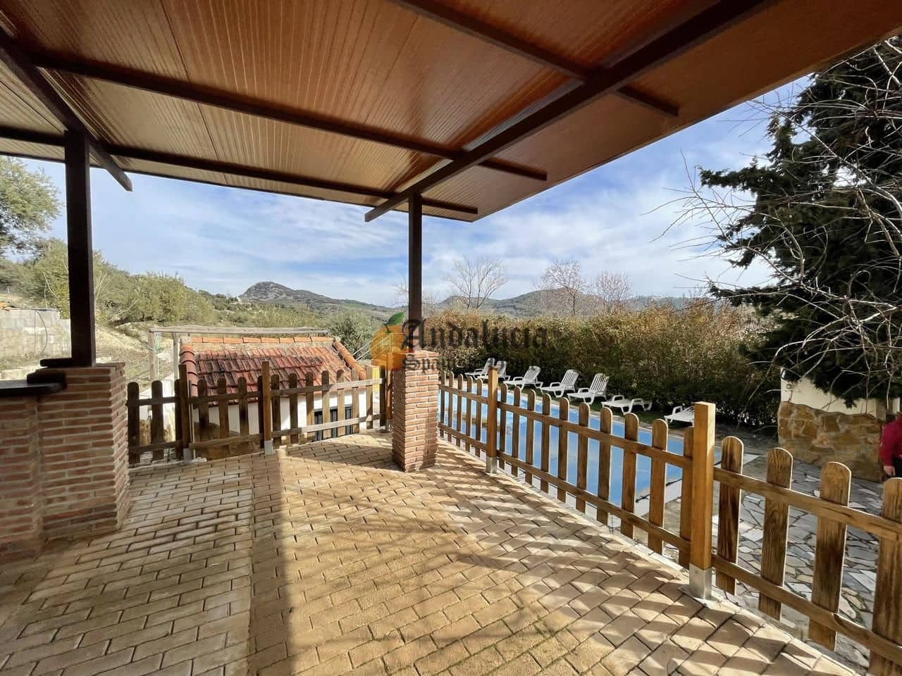 6 soveværelse Villa til salg i Illora med swimmingpool garage - € 250.000 (Ref: 7402079)