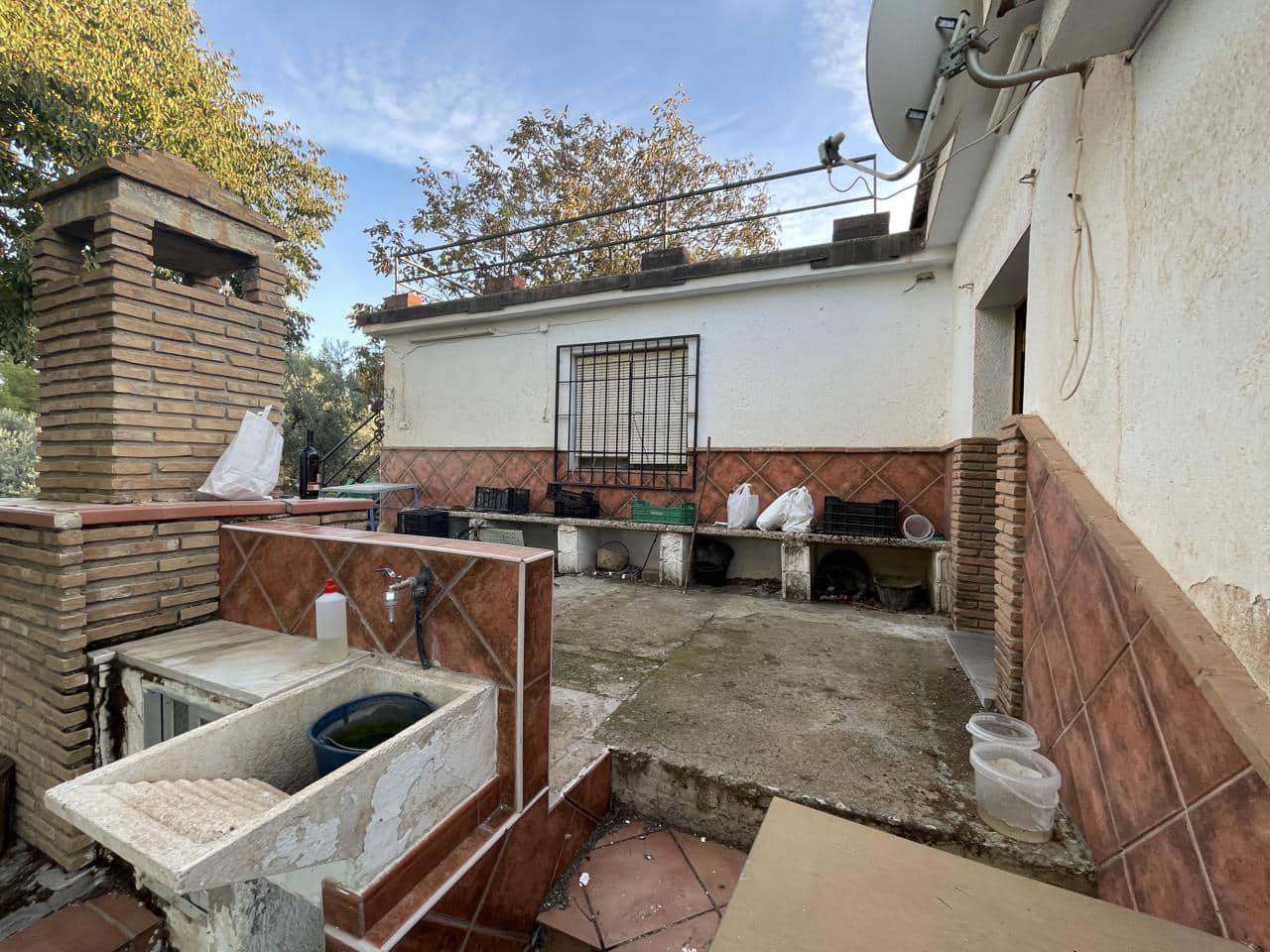 Chalet de 2 habitaciones en Moraleda de Zafayona en venta con piscina - 85.000 € (Ref: 7897327)