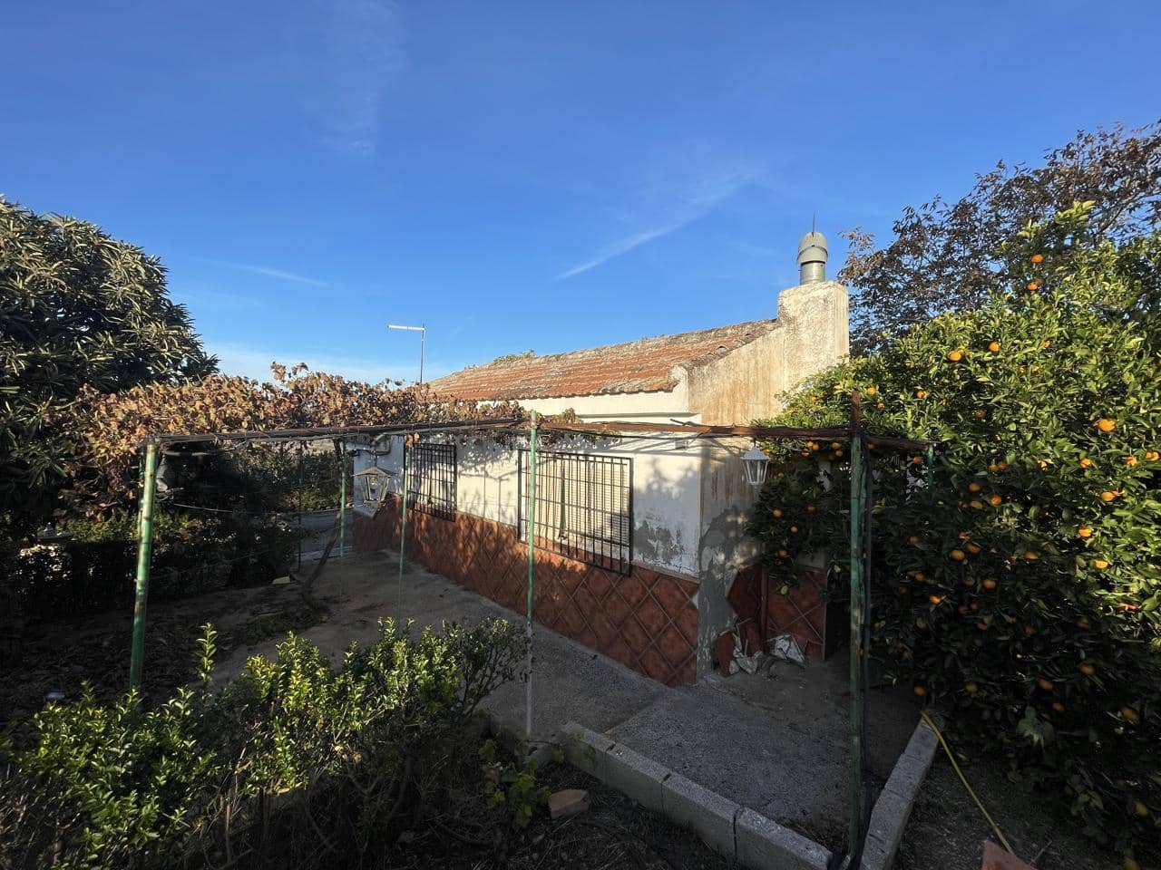Chalet de 2 habitaciones en Moraleda de Zafayona en venta con piscina - 85.000 € (Ref: 7897327)