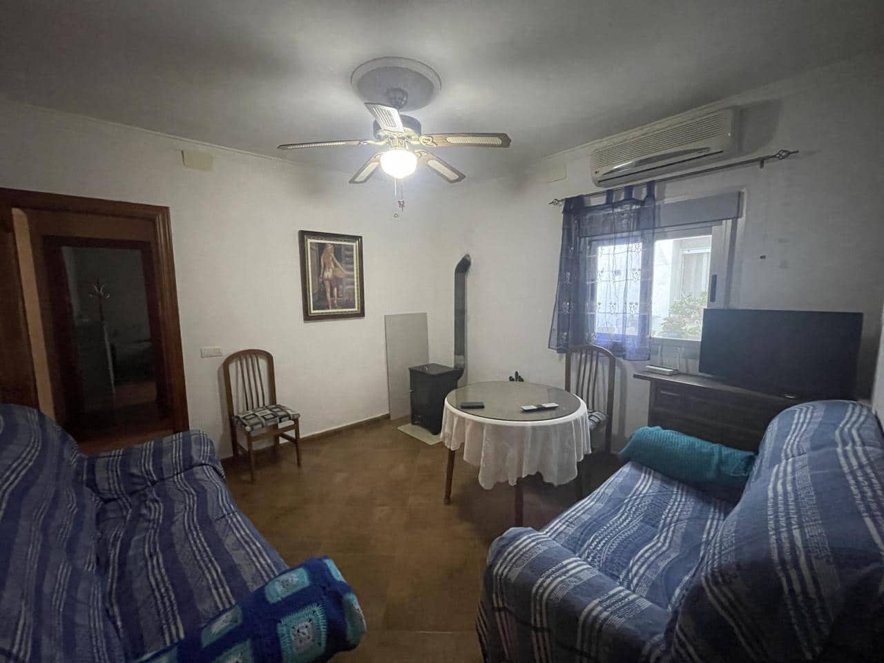 4 bedroom Villa for sale in Moraleda de Zafayona - € 105,000 (Ref: 8148880)