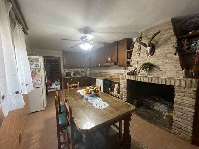 4 soveværelse Villa til salg i Moraleda de Zafayona - € 105.000 (Ref: 8148880)