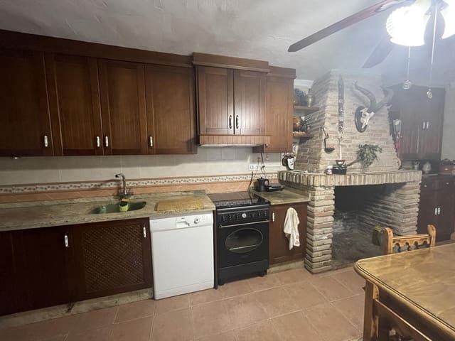 4 soveværelse Villa til salg i Moraleda de Zafayona - € 105.000 (Ref: 8148880)