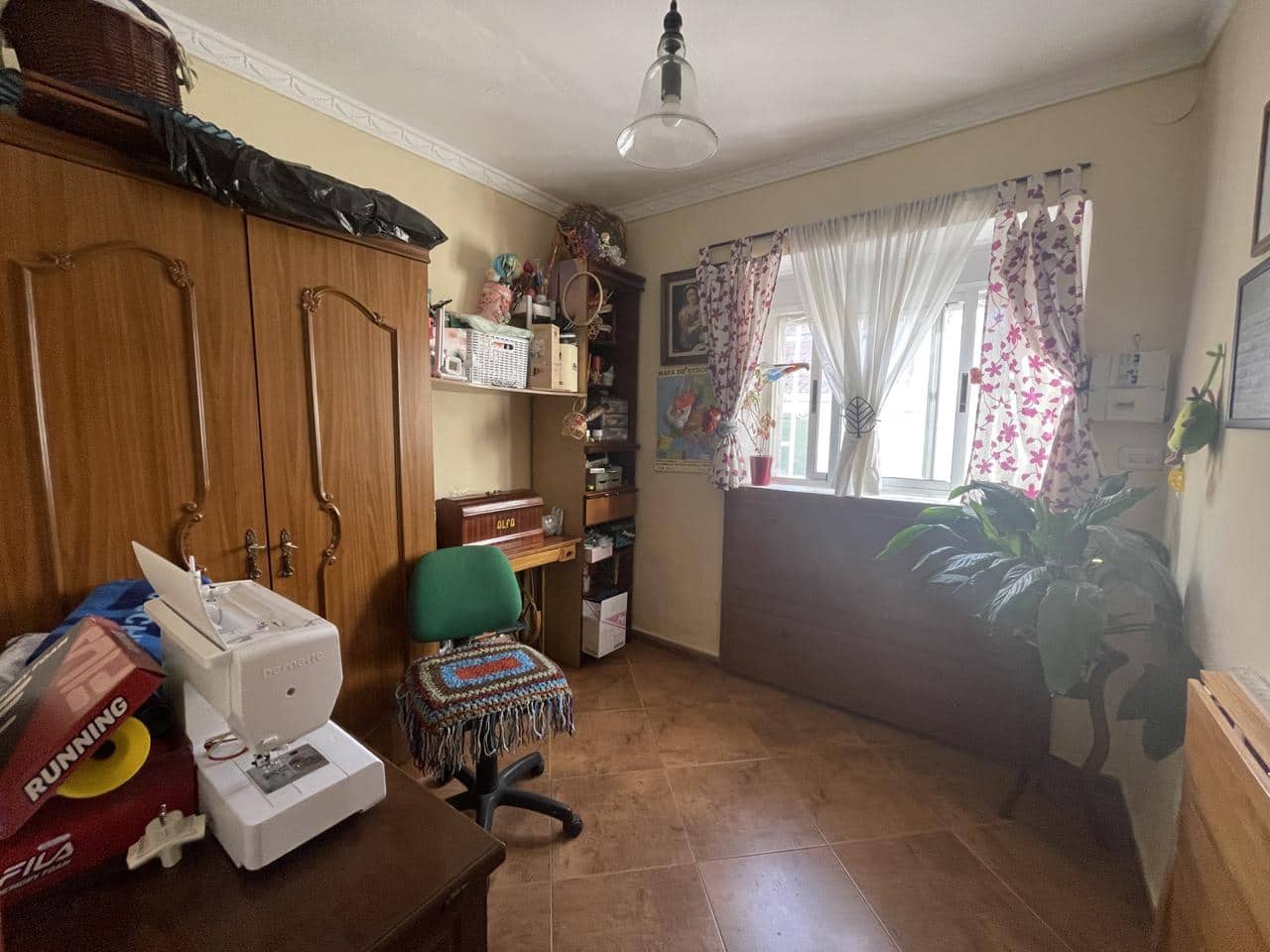 4 bedroom Villa for sale in Moraleda de Zafayona - € 105,000 (Ref: 8148880)