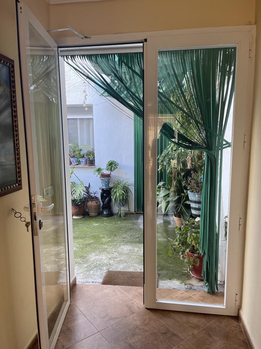 4 bedroom Villa for sale in Moraleda de Zafayona - € 105,000 (Ref: 8148880)