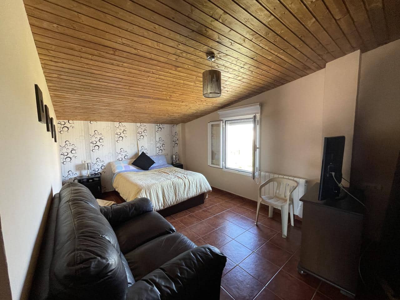 4 bedroom Villa for sale in Moraleda de Zafayona with pool garage - € 250,000 (Ref: 8166312)