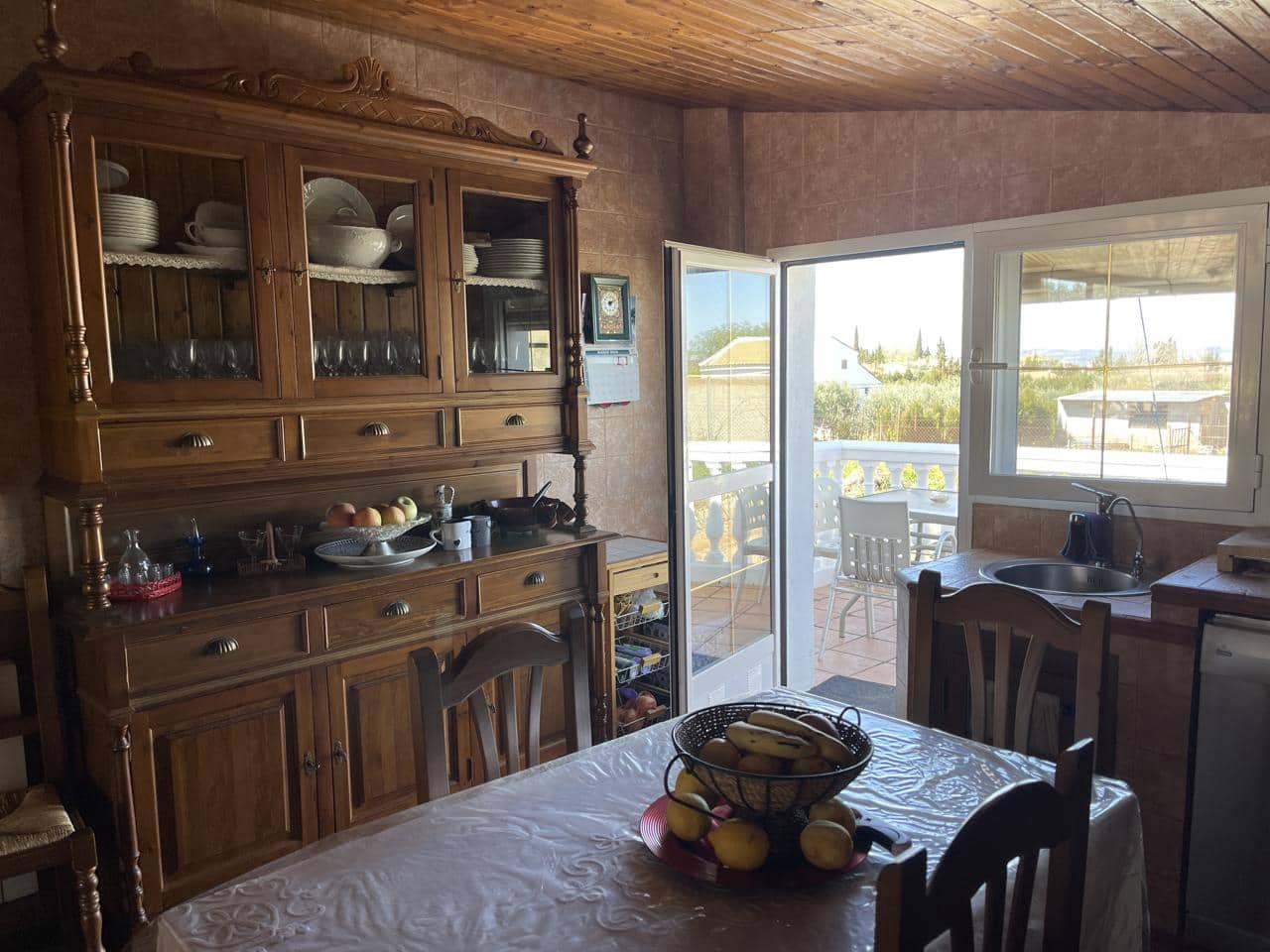 4 bedroom Villa for sale in Moraleda de Zafayona with pool garage - € 250,000 (Ref: 8166312)