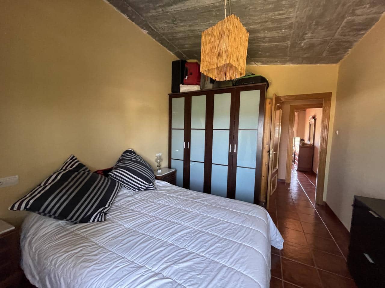 4 bedroom Villa for sale in Moraleda de Zafayona with pool garage - € 250,000 (Ref: 8166312)