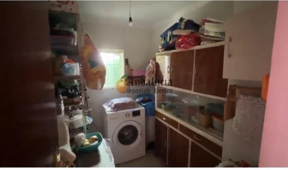 4 soverom Villa til salgs i Tocon med garasje - € 78 000 (Ref: 8167325)