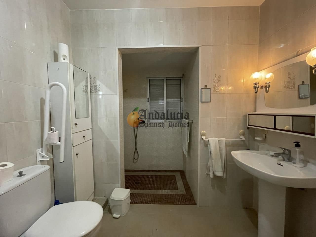 4 soverom Villa til salgs i Tocon med garasje - € 78 000 (Ref: 8167325)