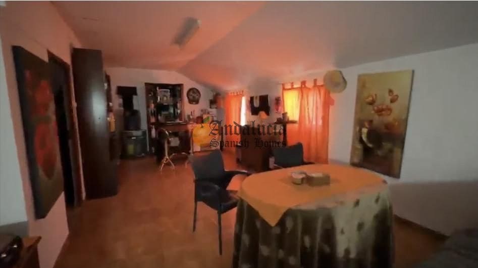 4 soverom Villa til salgs i Tocon med garasje - € 78 000 (Ref: 8167325)