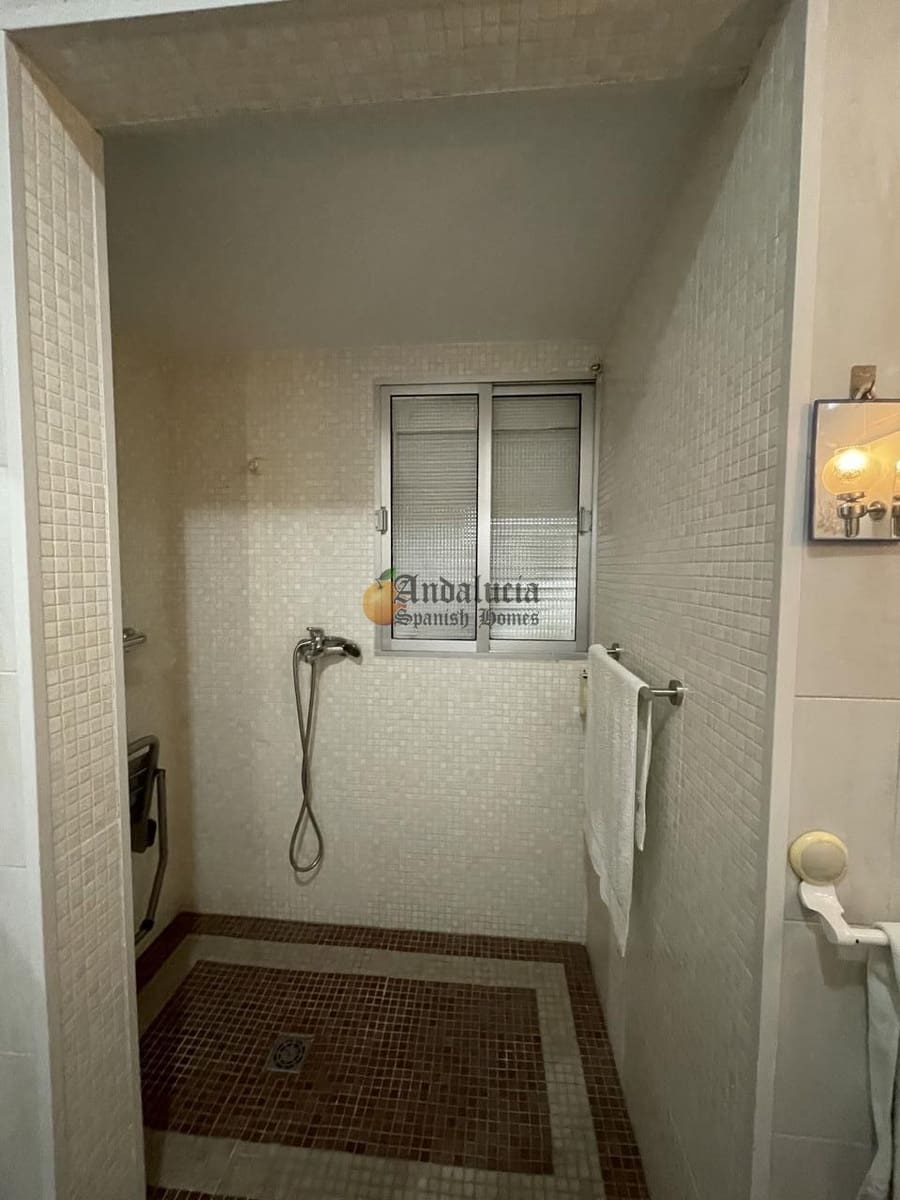4 soverom Villa til salgs i Tocon med garasje - € 78 000 (Ref: 8167325)
