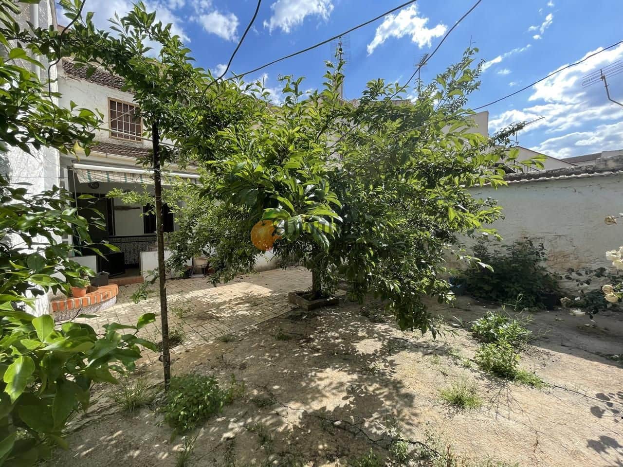 4 soverom Villa til salgs i Tocon med garasje - € 78 000 (Ref: 8167325)