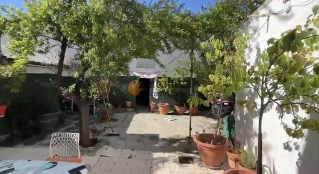 4 soveværelse Villa til salg i Tocon, Illora med garage - € 78.000 (Ref: 8167325)