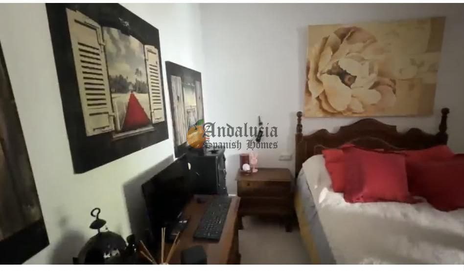 4 soverom Villa til salgs i Tocon med garasje - € 78 000 (Ref: 8167325)
