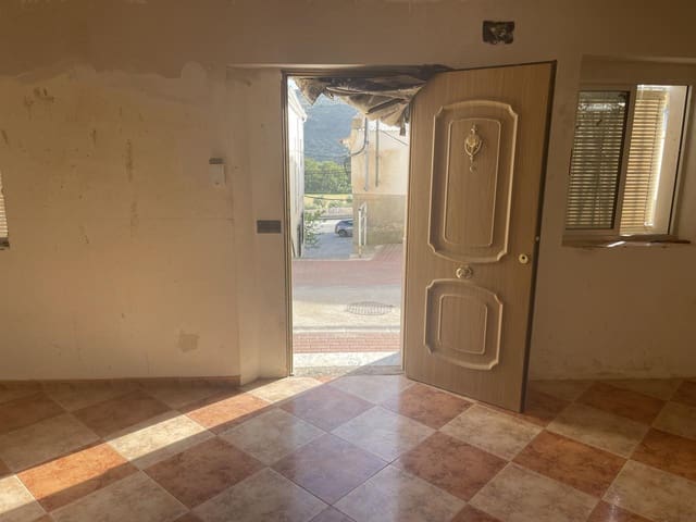 3 soveværelse Villa til salg i Moraleda de Zafayona med garage - € 65.000 (Ref: 8233863)