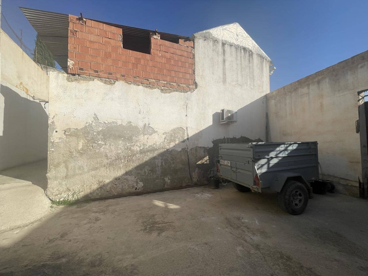 3 soveværelse Villa til salg i Moraleda de Zafayona med garage - € 65.000 (Ref: 8233863)