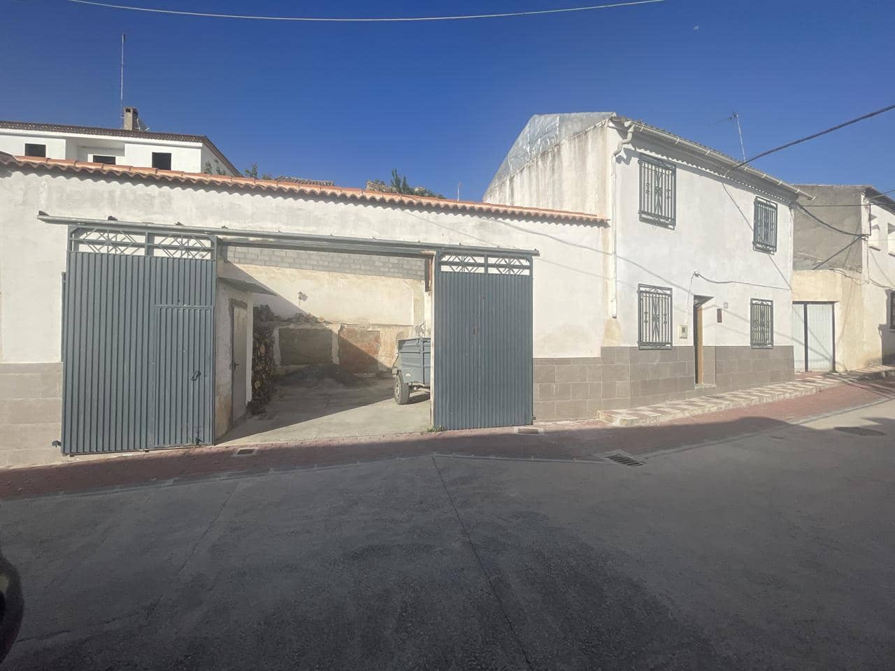 3 soveværelse Villa til salg i Moraleda de Zafayona med garage - € 65.000 (Ref: 8233863)