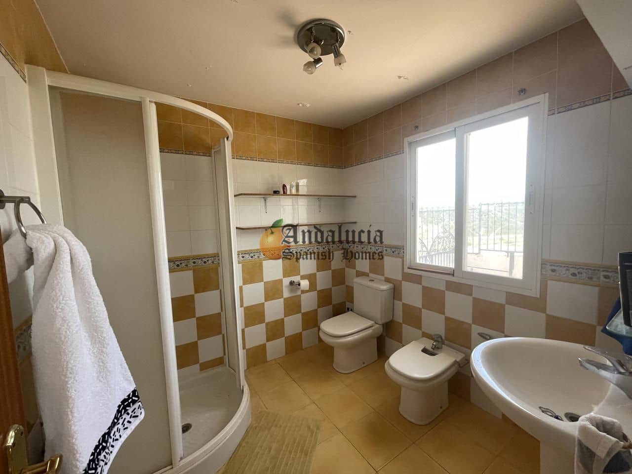 3 quarto Moradia para venda em Moraleda de Zafayona com piscina - 200 000 € (Ref: 8302238)