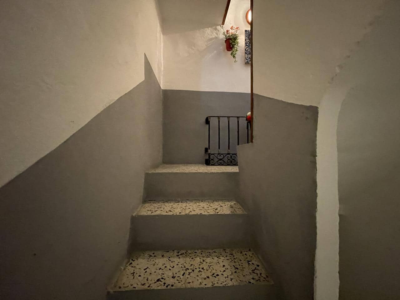 4 bedroom Villa for sale in Moraleda de Zafayona - € 62,000 (Ref: 8376380)