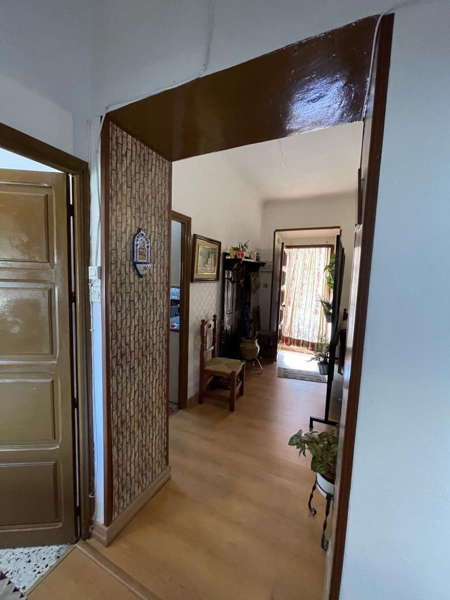 4 bedroom Villa for sale in Moraleda de Zafayona - € 62,000 (Ref: 8376380)