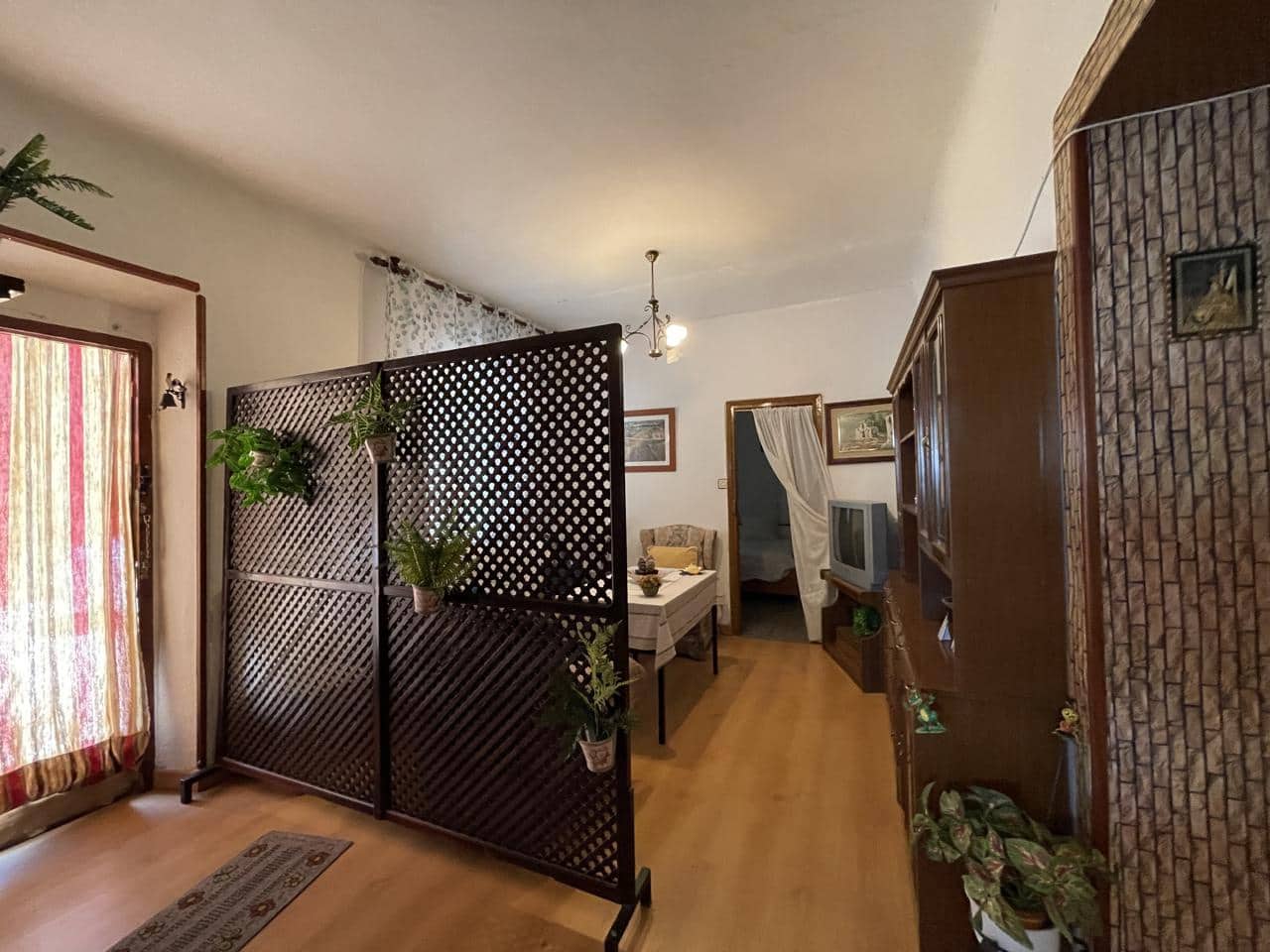 4 bedroom Villa for sale in Moraleda de Zafayona - € 62,000 (Ref: 8376380)