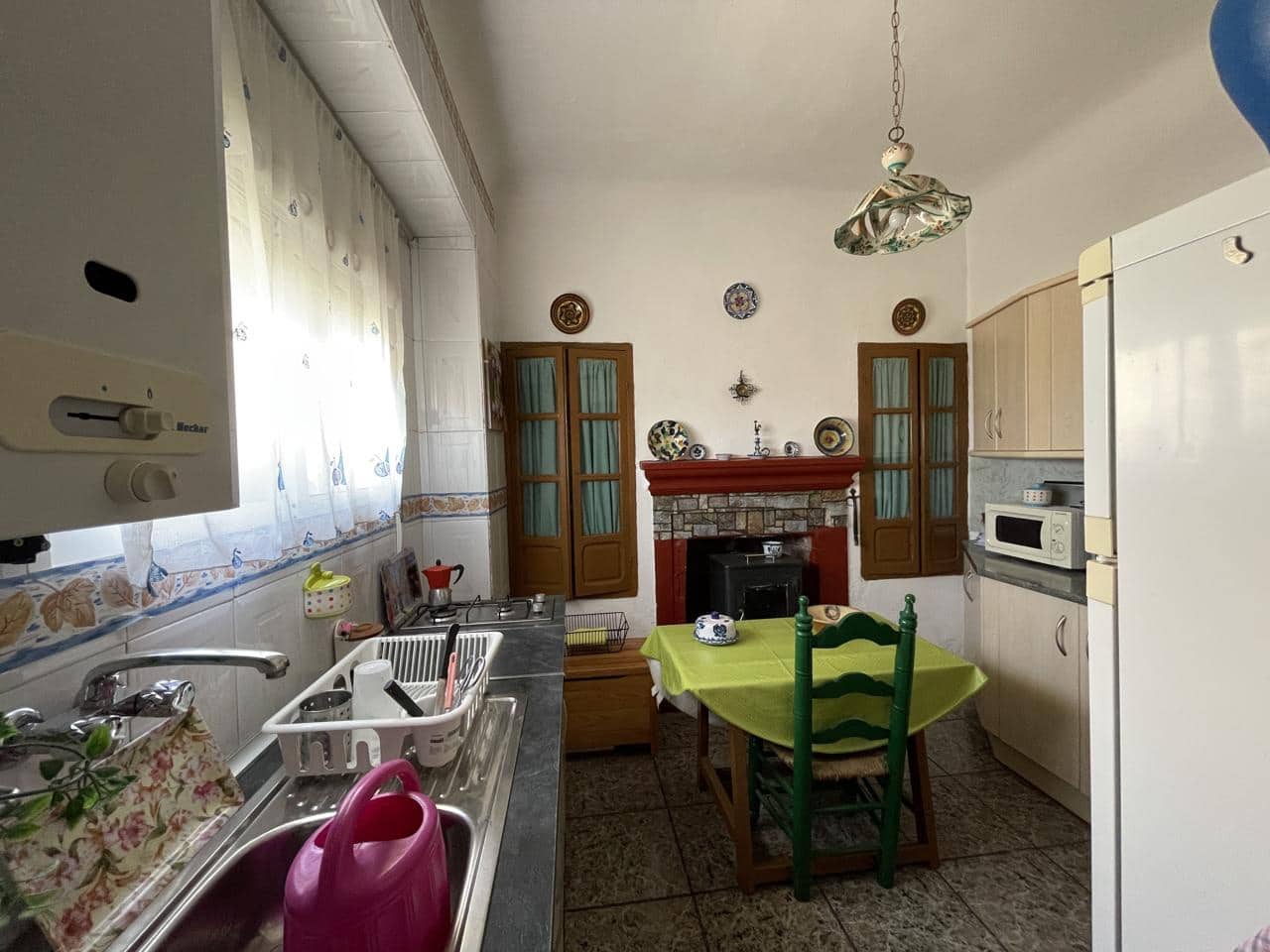 4 bedroom Villa for sale in Moraleda de Zafayona - € 62,000 (Ref: 8376380)