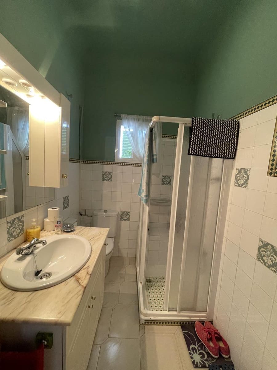 4 bedroom Villa for sale in Moraleda de Zafayona - € 62,000 (Ref: 8376380)