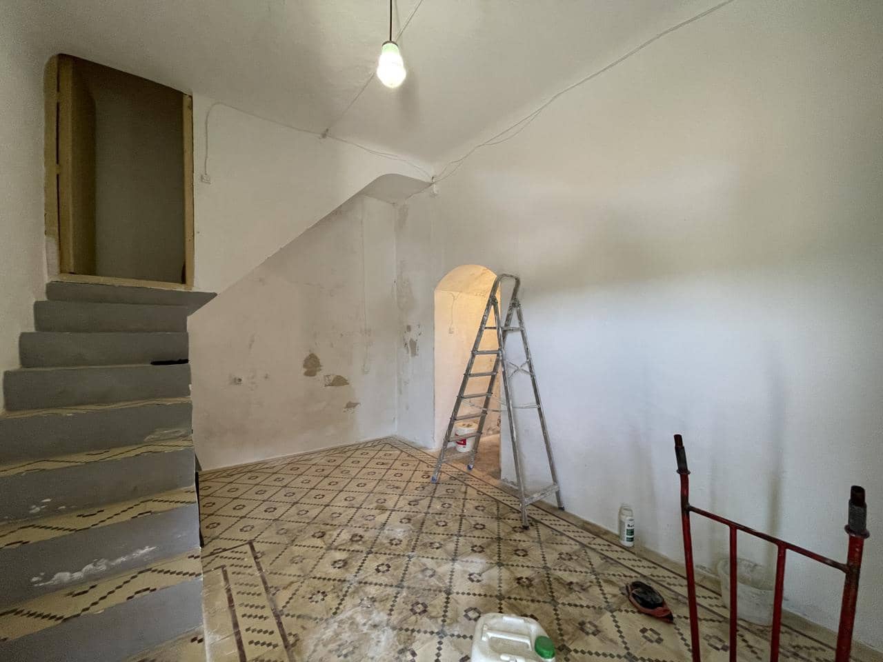 4 bedroom Villa for sale in Moraleda de Zafayona - € 62,000 (Ref: 8376380)