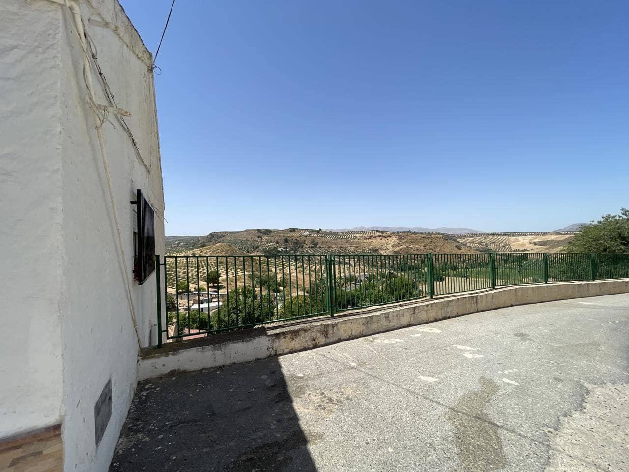 4 bedroom Villa for sale in Moraleda de Zafayona - € 62,000 (Ref: 8376380)