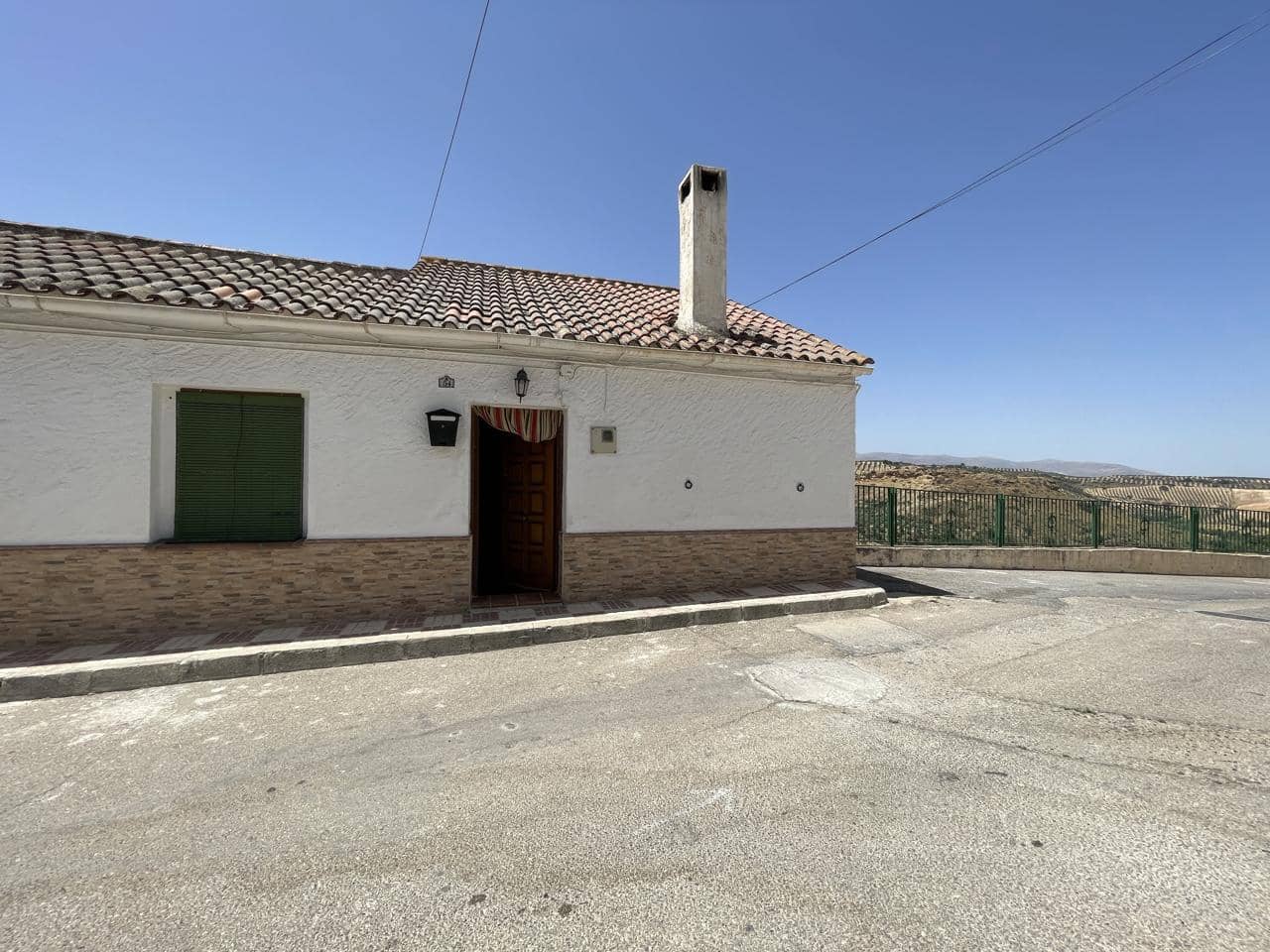 4 bedroom Villa for sale in Moraleda de Zafayona - € 62,000 (Ref: 8376380)
