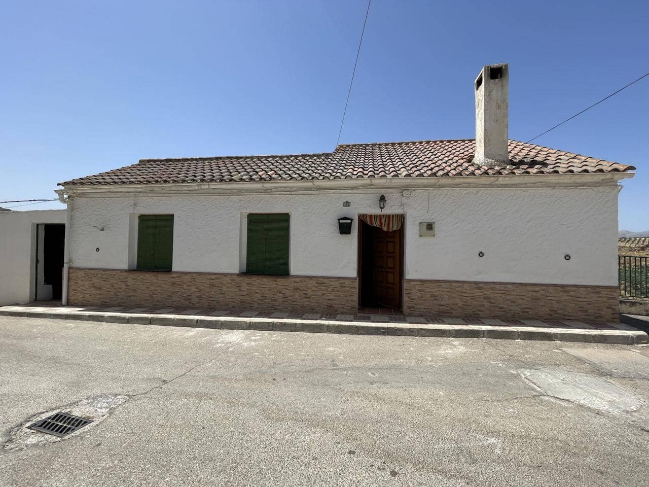 4 bedroom Villa for sale in Moraleda de Zafayona - € 62,000 (Ref: 8376380)