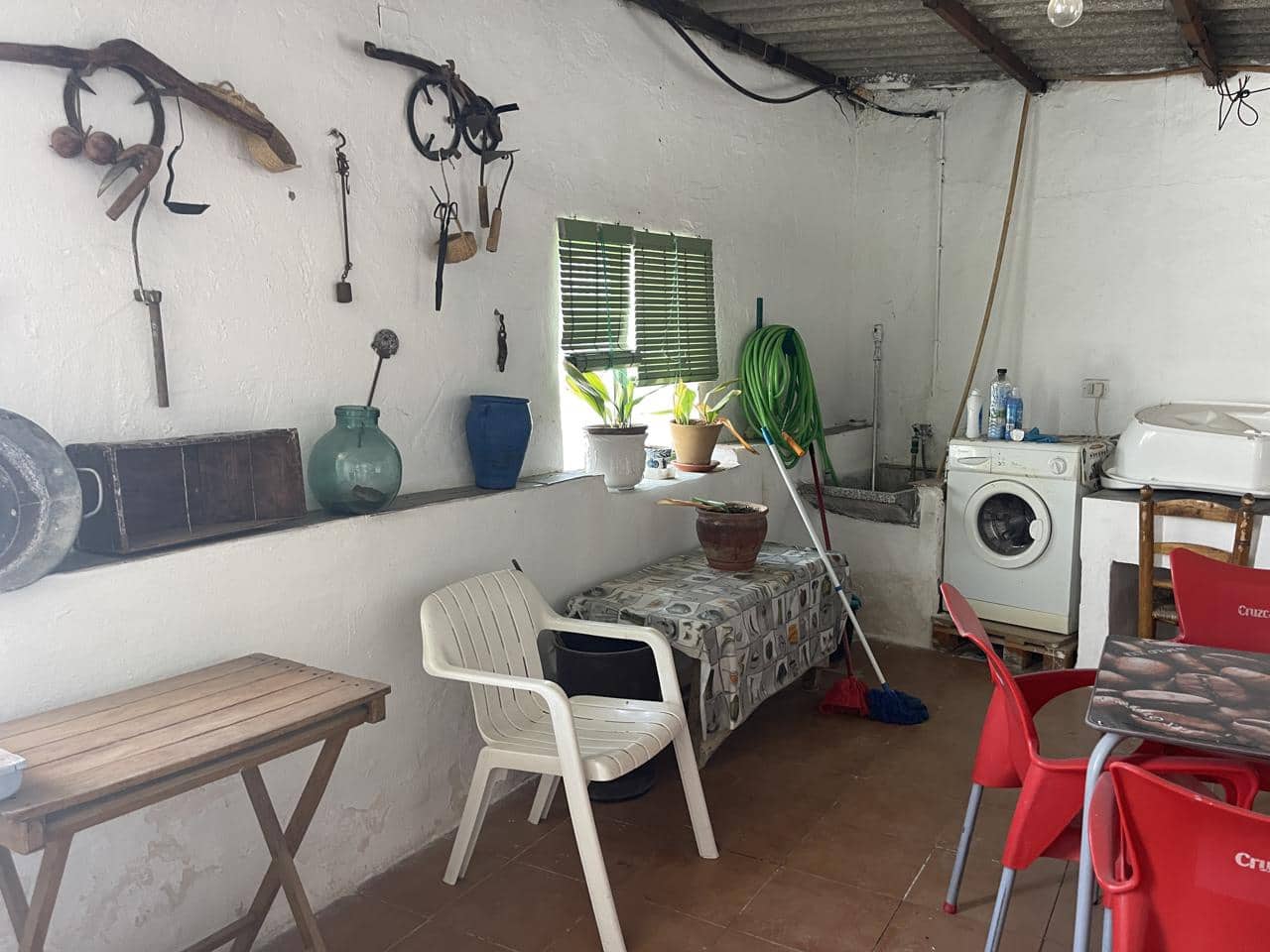 4 bedroom Villa for sale in Moraleda de Zafayona - € 62,000 (Ref: 8376380)