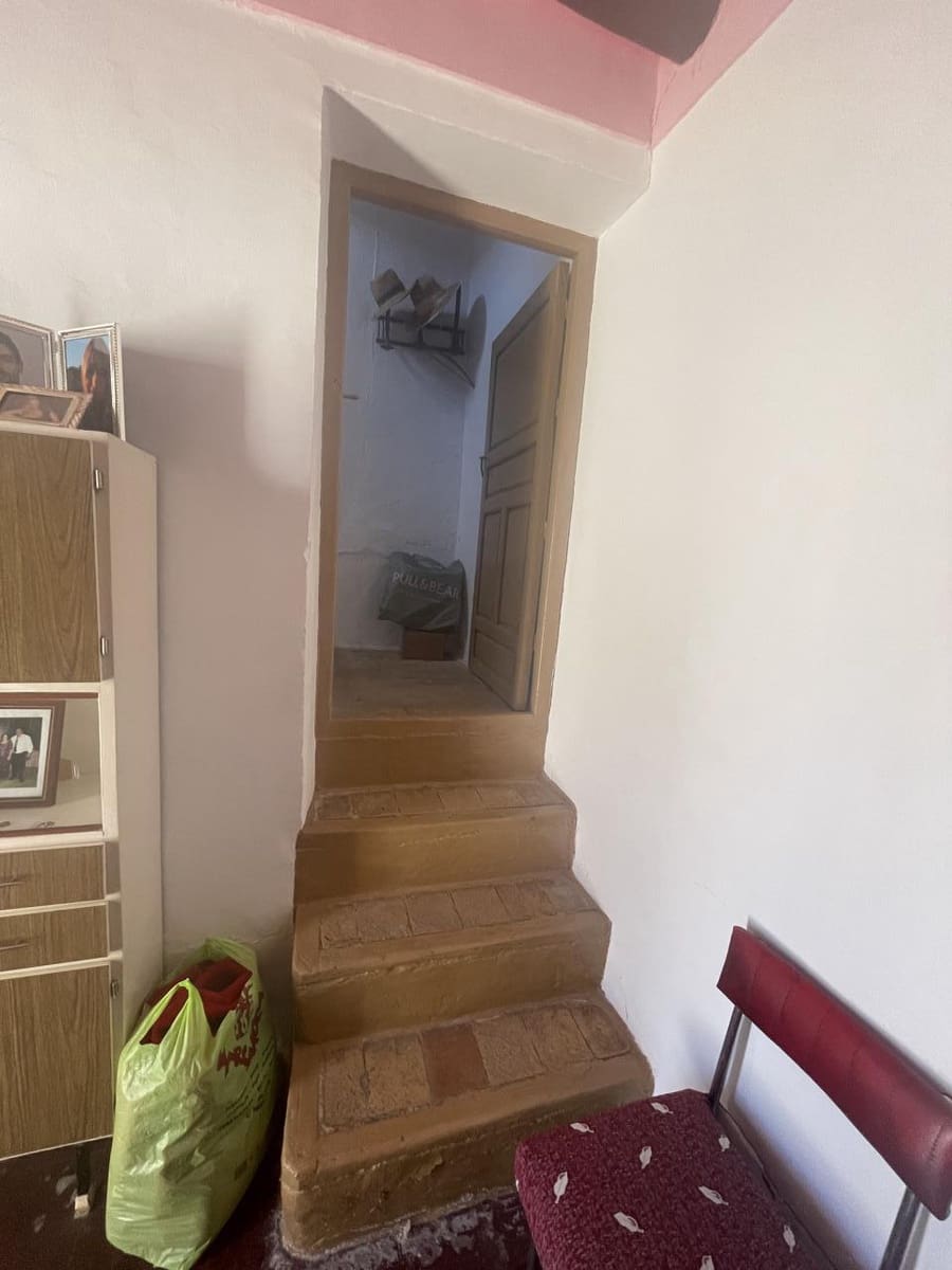 Chalet de 3 habitaciones en Cacín en venta - 60.000 € (Ref: 8411100)