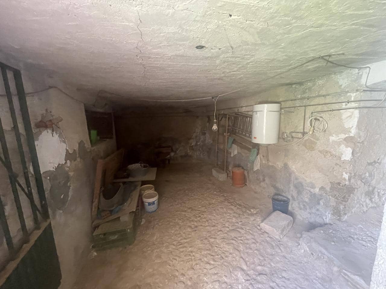 Chalet de 3 habitaciones en Cacín en venta - 60.000 € (Ref: 8411100)