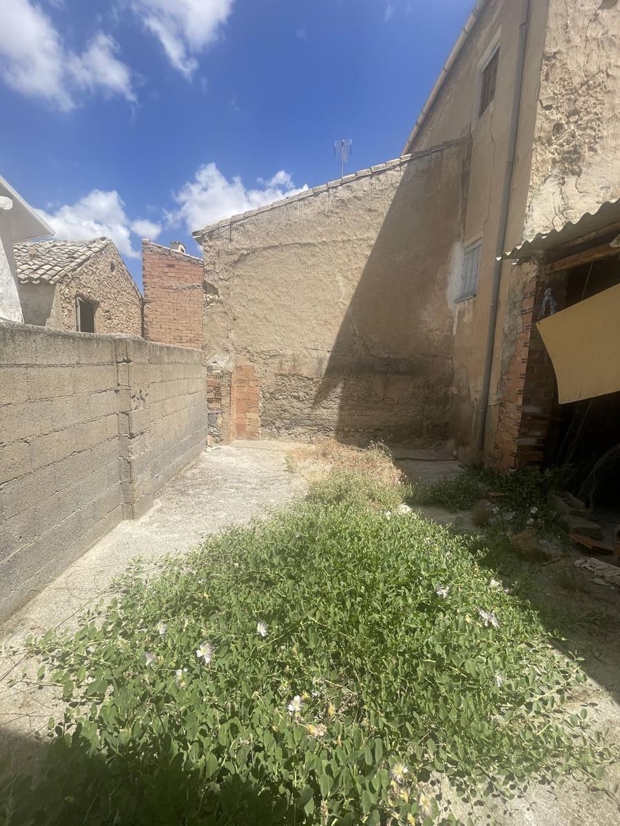 Chalet de 3 habitaciones en Cacín en venta - 60.000 € (Ref: 8411100)