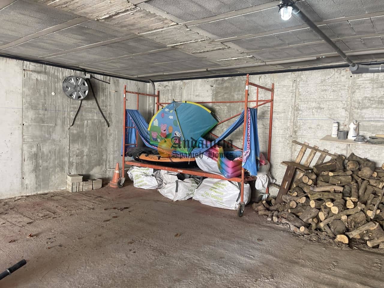 5 soveværelse Villa til salg i Loja med swimmingpool garage - € 380.000 (Ref: 8428325)