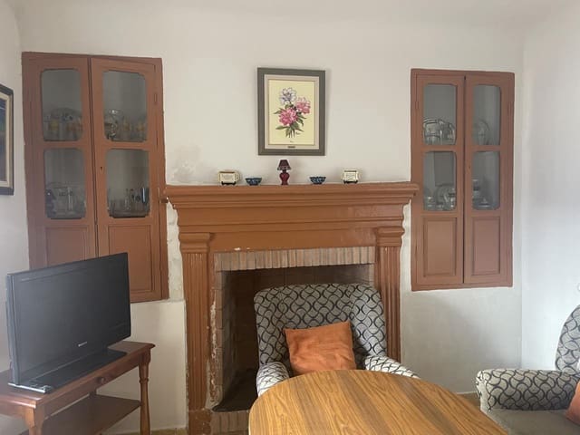 4 soverom Villa til salgs i El Turro, Cacín - € 45 000 (Ref: 8484963)