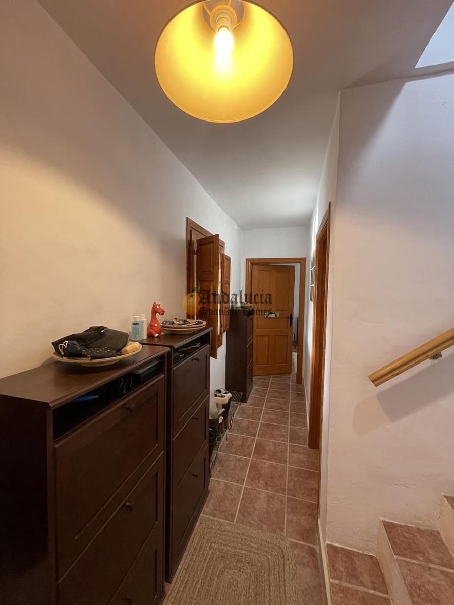 3 soveværelse Villa til salg i Salar med swimmingpool - € 250.000 (Ref: 8875393)