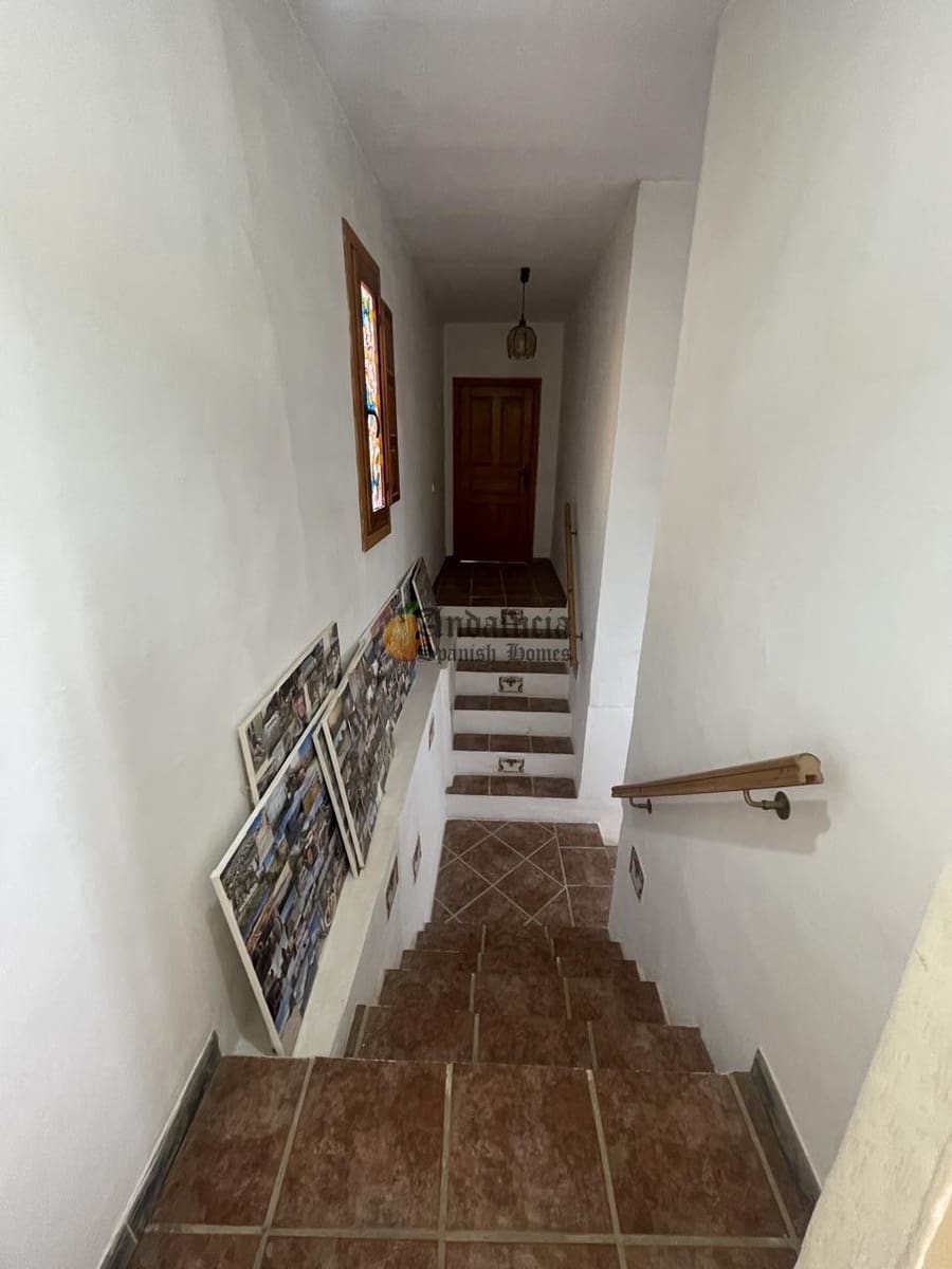 3 soveværelse Villa til salg i Salar med swimmingpool - € 250.000 (Ref: 8875393)