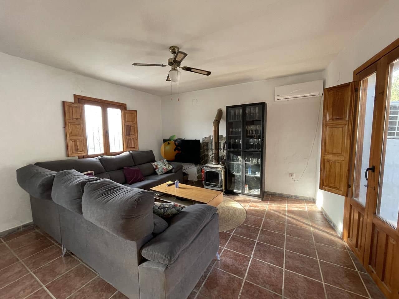 3 soveværelse Villa til salg i Salar med swimmingpool - € 250.000 (Ref: 8875393)